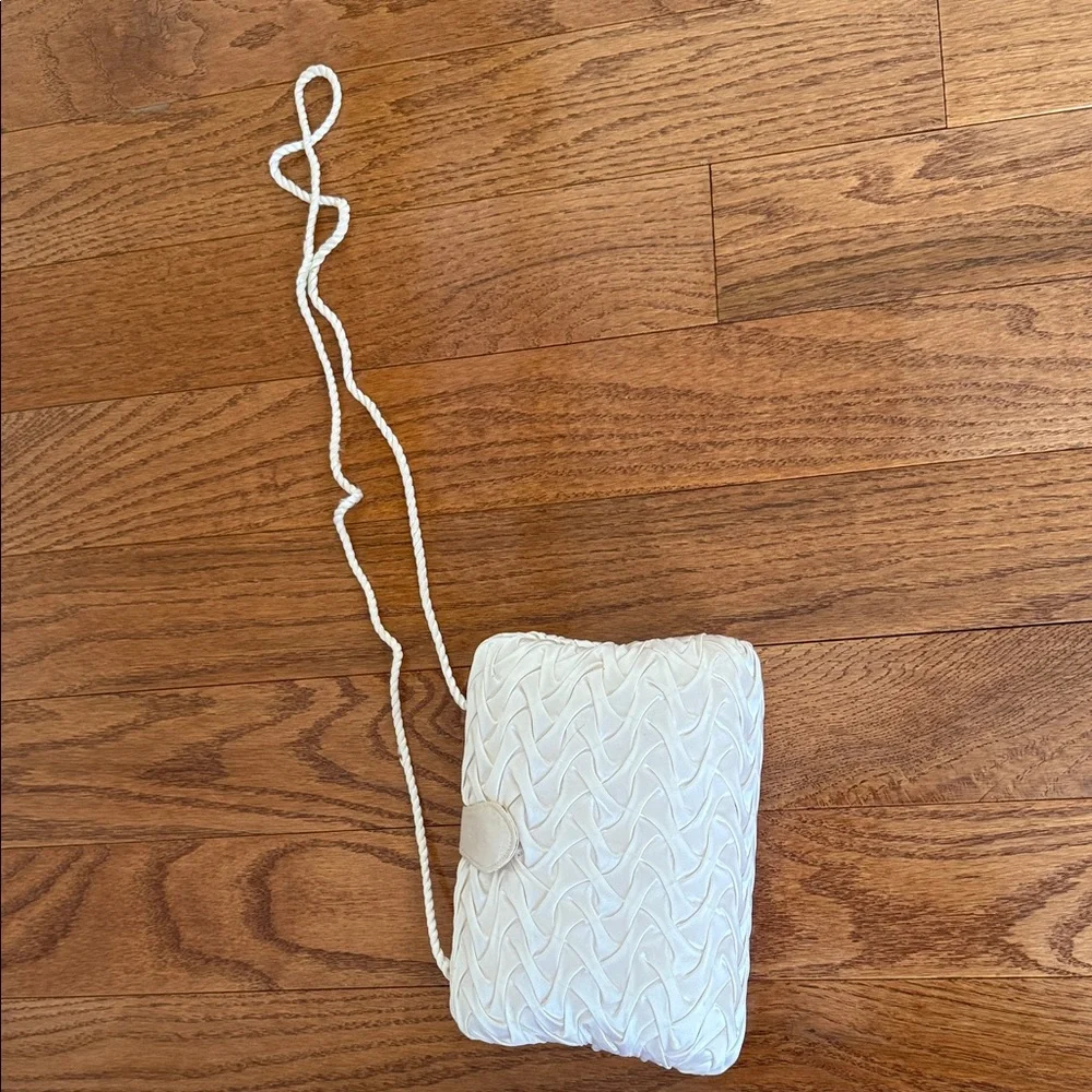 Elegant Cream Quilted Home Accent